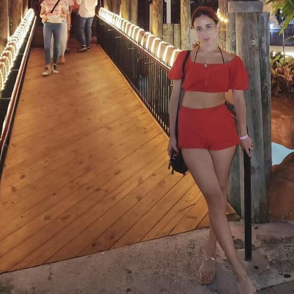 Red Cotton Set - Picture 5 of 8